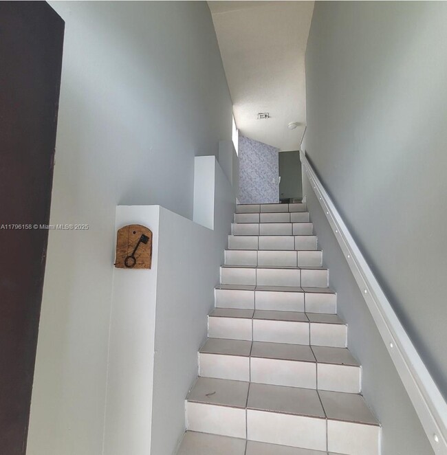 Building Photo - 4850 NW 97th Pl