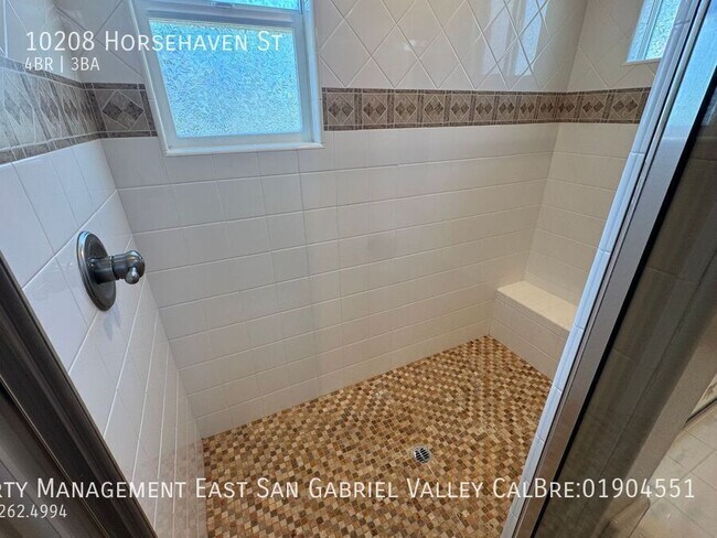 Building Photo - 10208 Horse Haven St