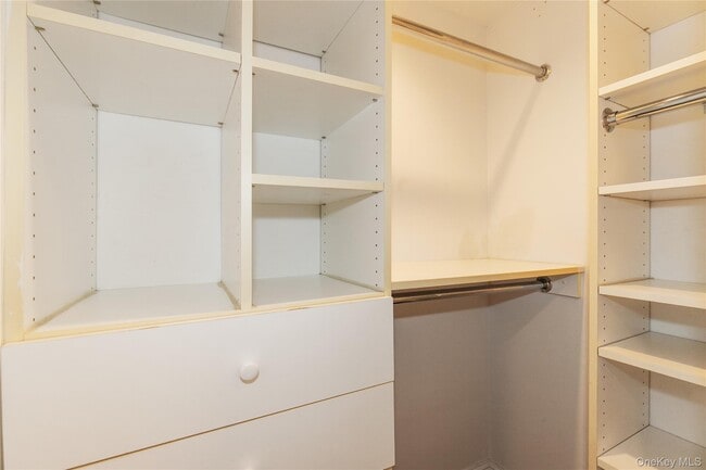 Building Photo - 100 Cutter Mill Rd