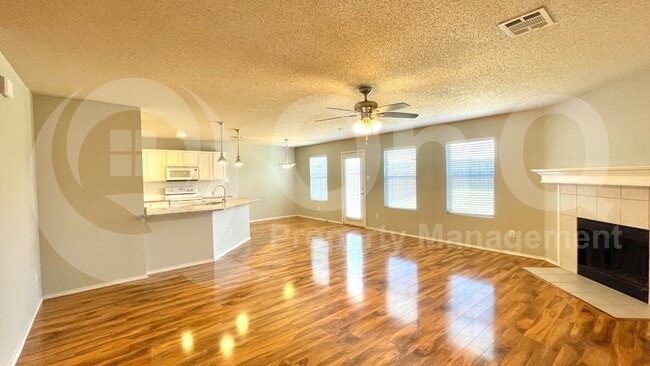 Building Photo - 9952 George Washington Dr