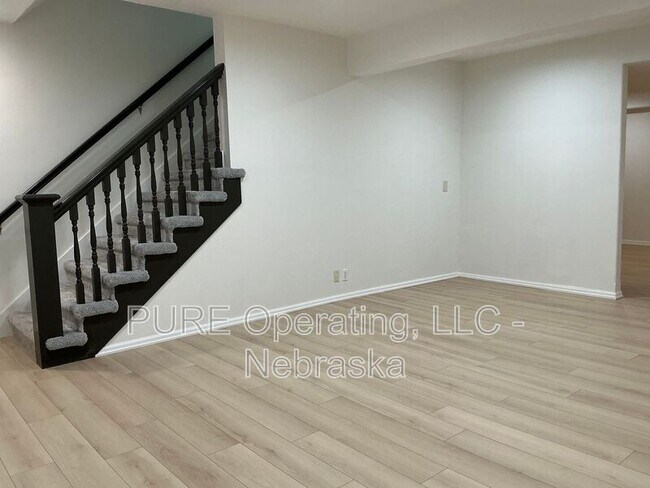 Building Photo - 15527 Mason Cir