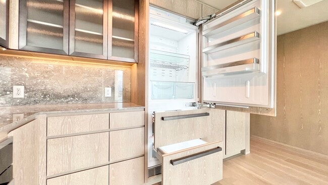 Building Photo - HIGH FLOOR 1BD UNIT AT THE LUXURIOUS KOULA...