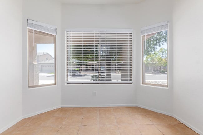 Building Photo - 12520 W Monterosa St