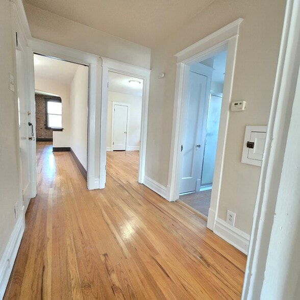 Building Photo - 5127 Goethe Ave