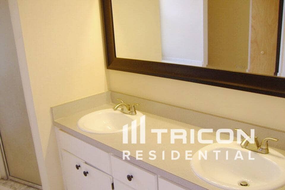 Building Photo - 1650 Callie Ct