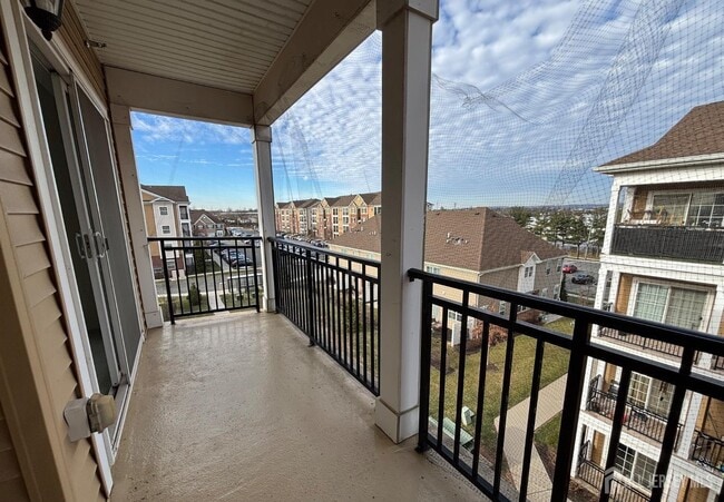 Building Photo - 542 E Celebration Way