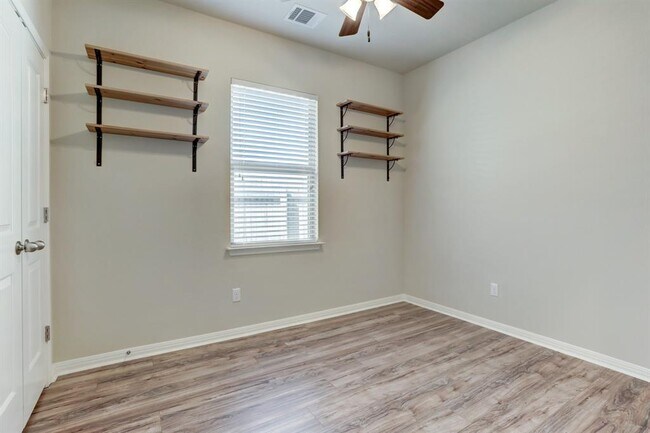 Building Photo - 4524 Esper Ln