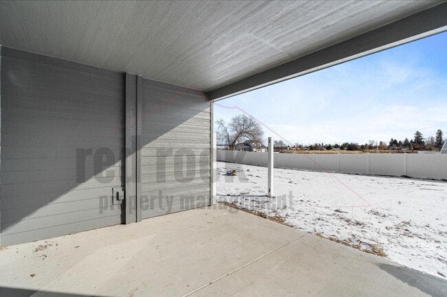 Building Photo - 1228 N Tschirley Rd