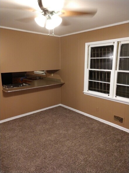 Building Photo - 168 Ruby Dr