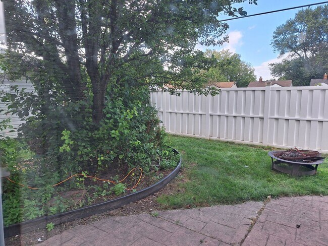 Building Photo - 29267 Ursuline St