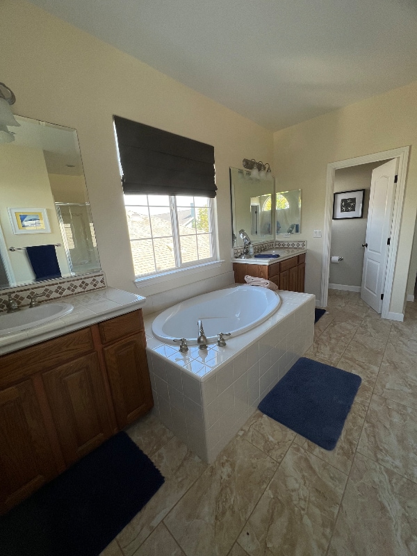 Building Photo - 1547 Eto Cir