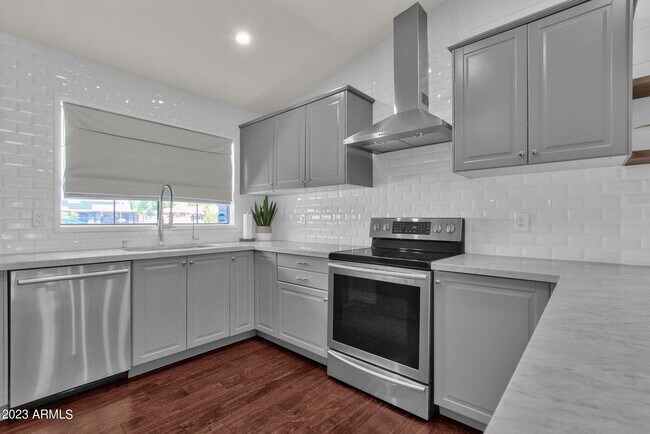 Building Photo - 6867 E Phelps Rd