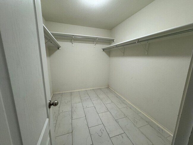 Building Photo - Coming soon... Move in May 8th, 2026