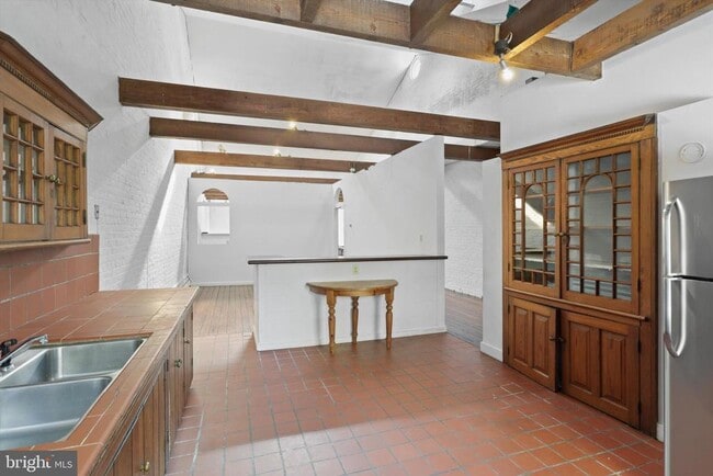 Building Photo - 317 Cameron St