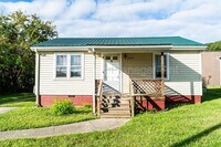 Building Photo - 4641 Anderson Pl
