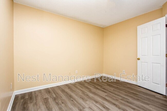 Building Photo - 3813 Constance Rd