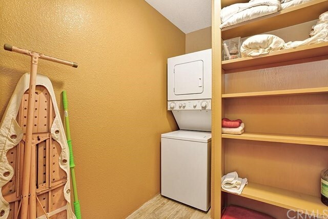 Building Photo - 7455 Jola Dr