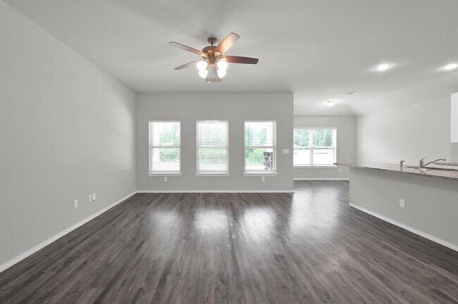 Building Photo - 8011 Dauntless Dr