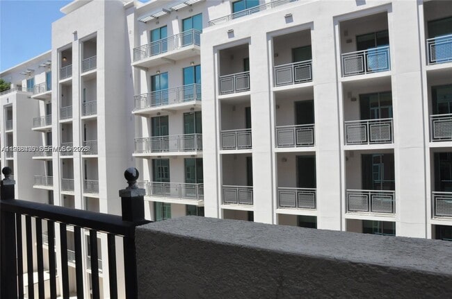 Building Photo - 4100 Salzedo St