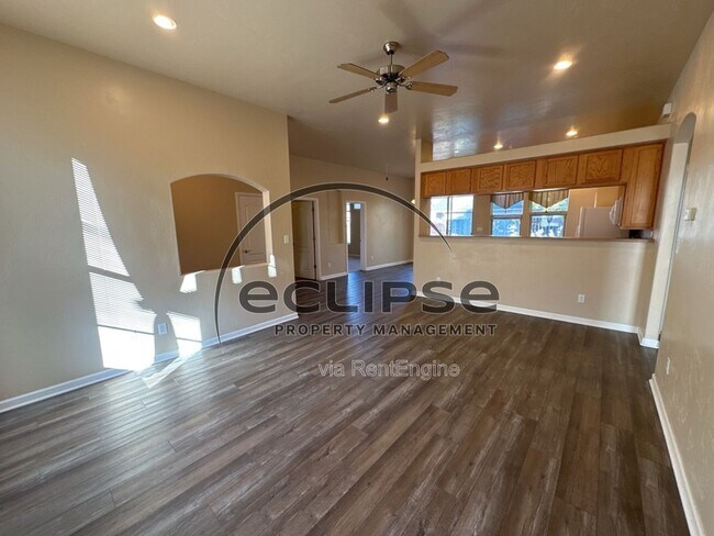 Building Photo - 2508 Pierce Ave