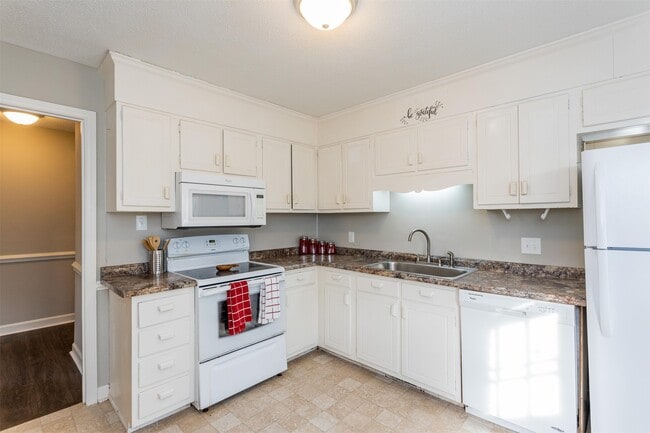 Building Photo - 332 Whitehall Dr