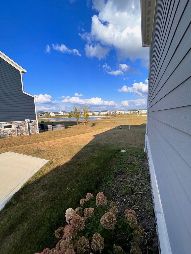 Building Photo - Home For Lease