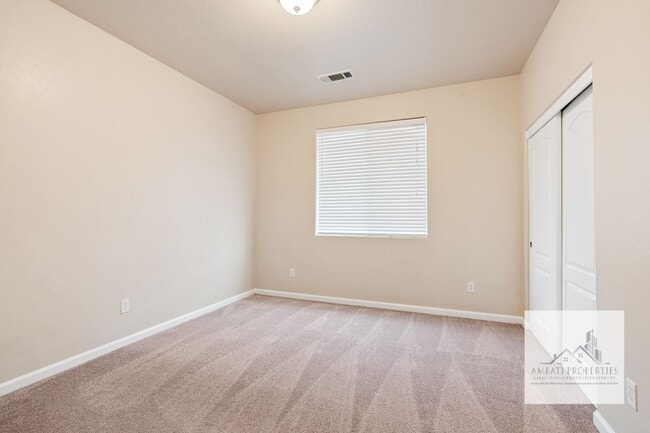 Building Photo - Spacious Two Story Home in Prime Northwest Fresno Location!