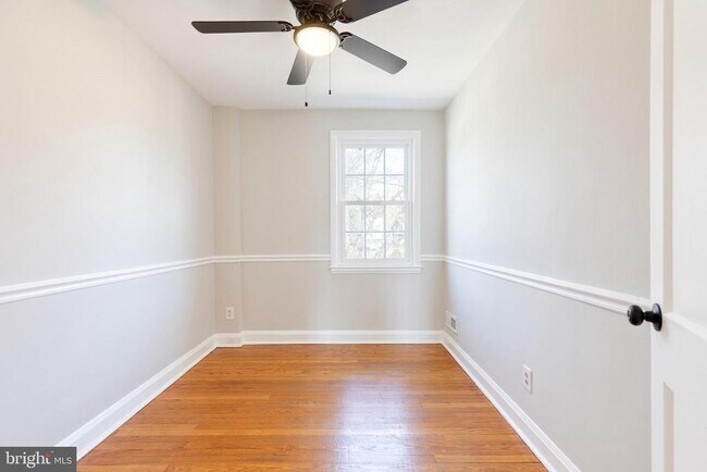 Building Photo - 130 Dumbarton Rd