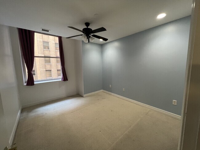 Building Photo - 1600 Arch St