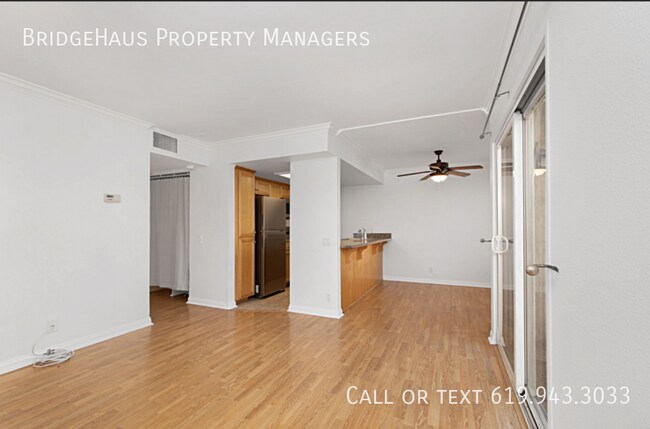 Building Photo - 4222 Menlo Ave