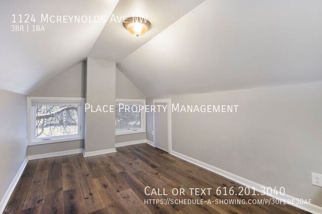 Building Photo - 1124 Mcreyonlds - 3 bedroom with four seas...