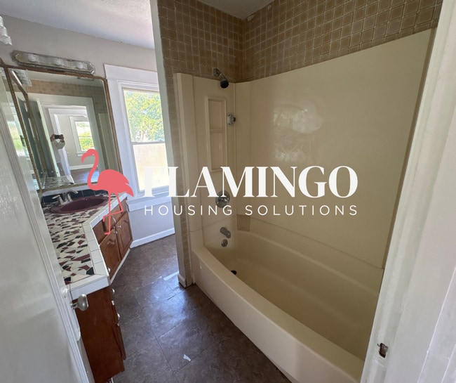 Building Photo - Charming 3-Bedroom Home with Central Air in Dayton’s Gem City