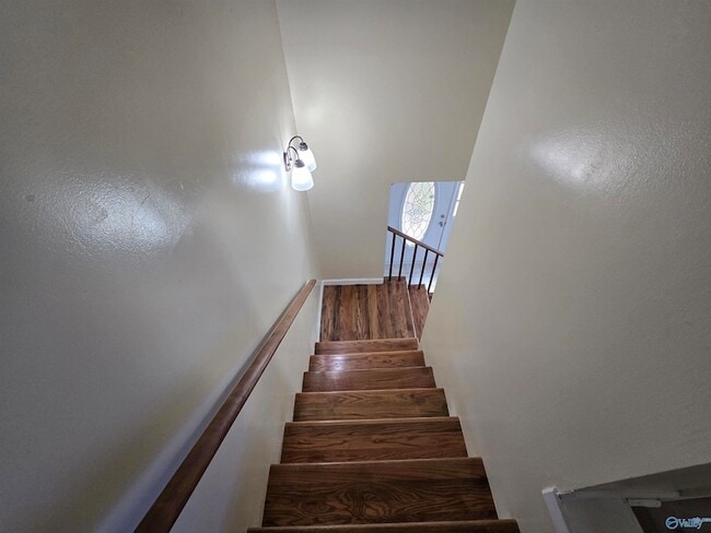 Building Photo - 11539 Jade Ln SE