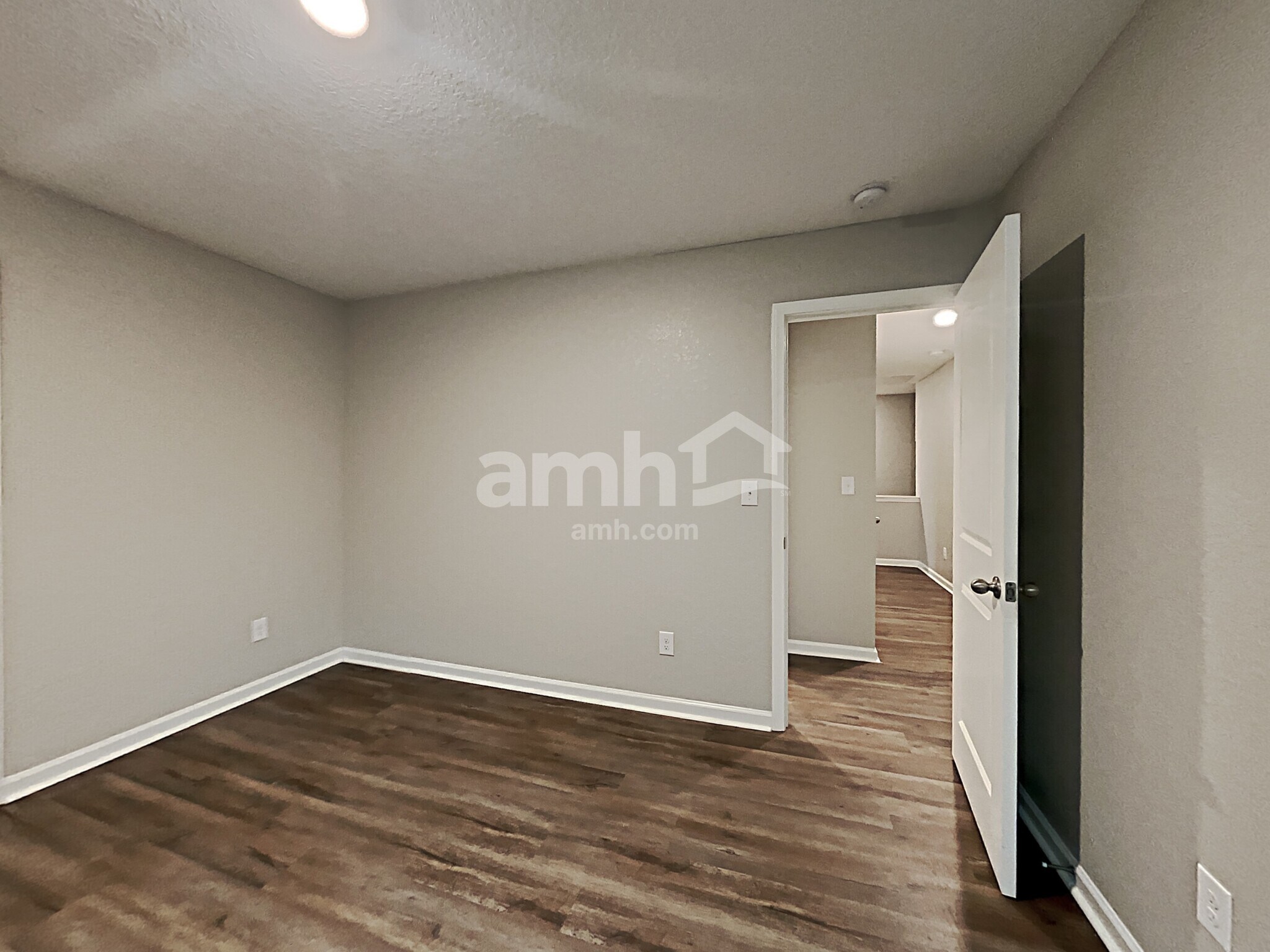 Building Photo - 3315 Ridge HillPkwy