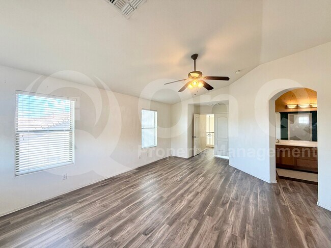 Building Photo - 4805 W Alicia Dr