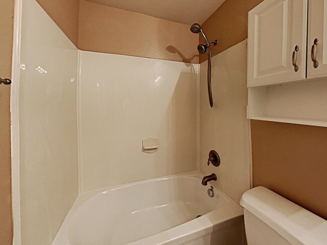 Building Photo - 4613 Lance Leaf Dr