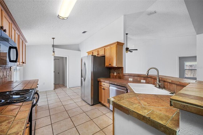 Building Photo - 31701 Shin Ct