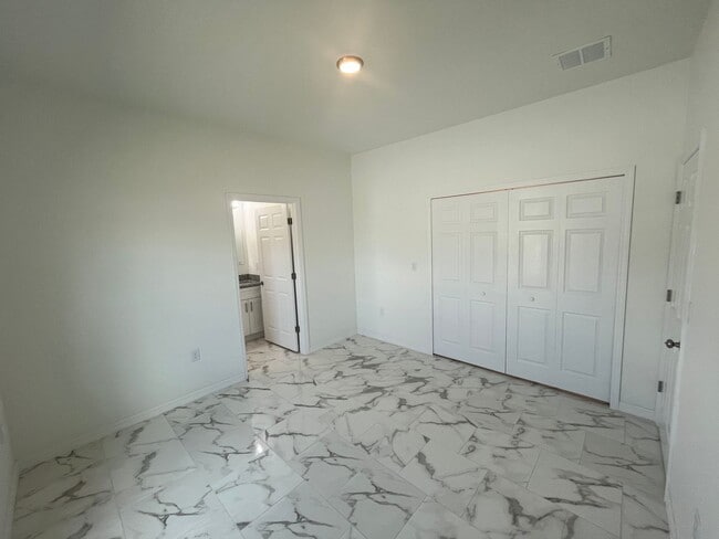 Building Photo - ASK US ABOUT FREE RENT! NEW CONSTRUCTION-G...