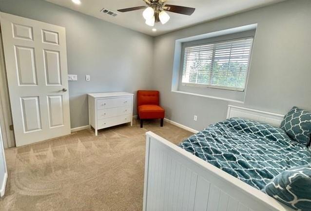 Building Photo - 709 Thompsons Dr