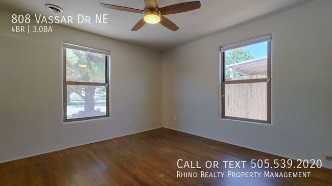 Building Photo - 808 Vassar Dr NE