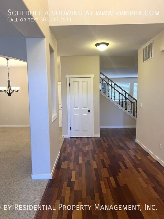 Building Photo - 15355 SW Greenfield Dr