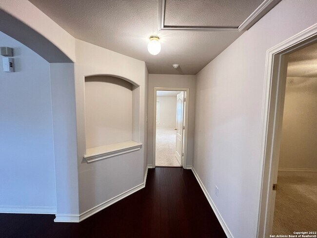 Building Photo - 1303 Bluff Forest
