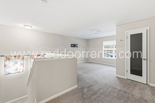 Building Photo - 8276 Sonata Pl