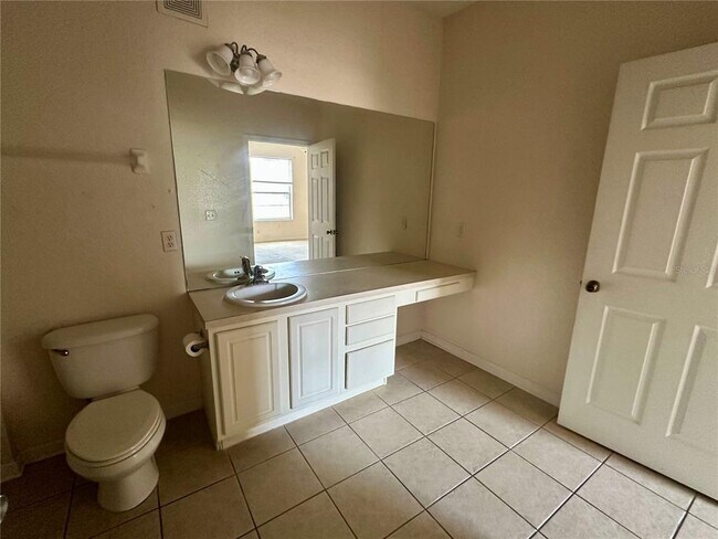 Building Photo - 6402 Cava Alta Dr