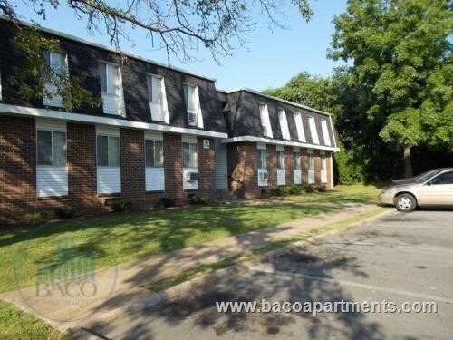 Building Photo - Colonial Village Apartments