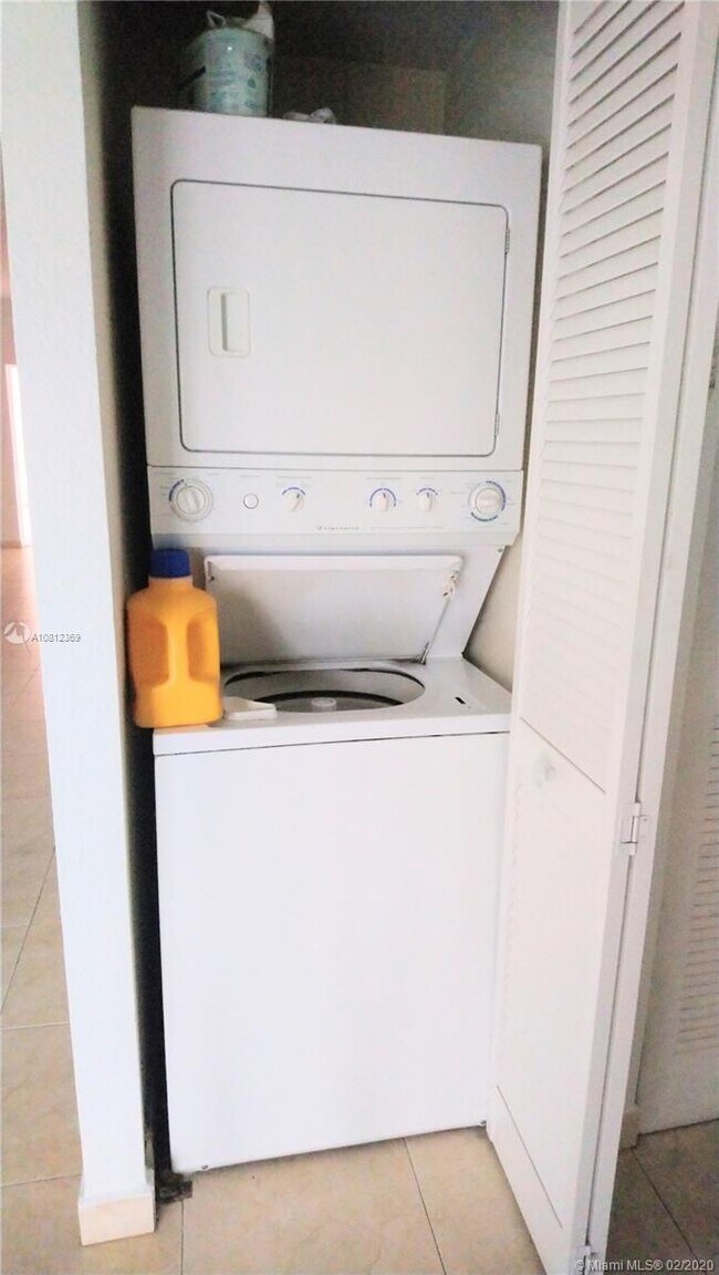 Building Photo - 17350 NW 67th Ave