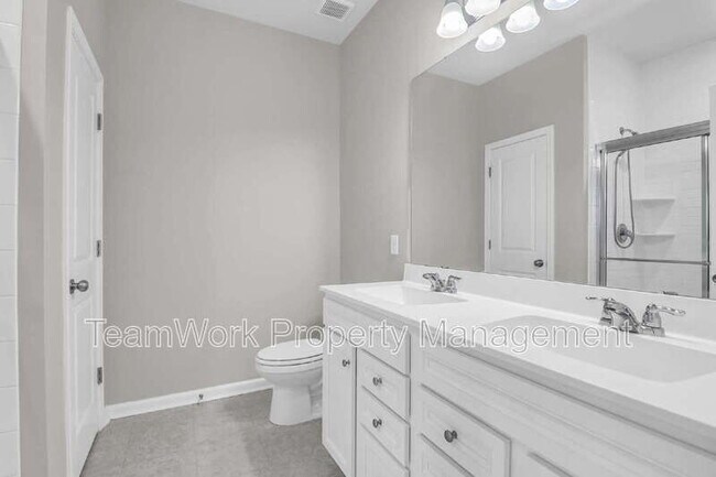 Building Photo - 158 Hayworth Rd