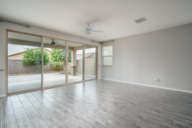 Building Photo - 16019 W Soft Wind Dr
