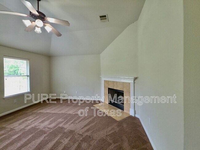 Building Photo - 1104 Kensington Castle Trl