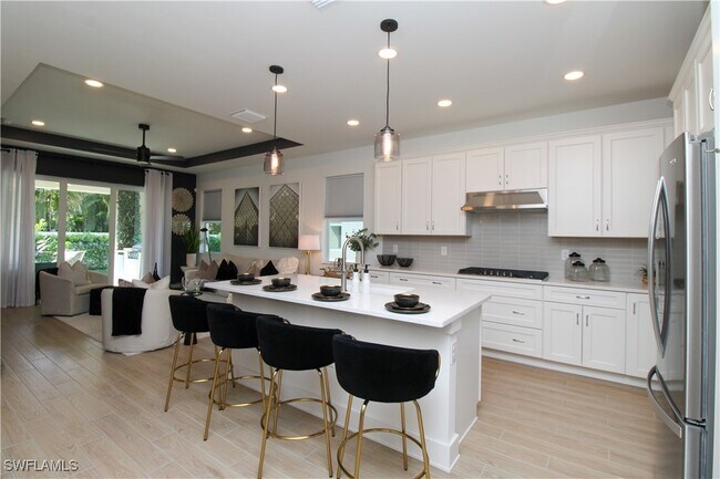 Building Photo - 8857 Oceana Wy